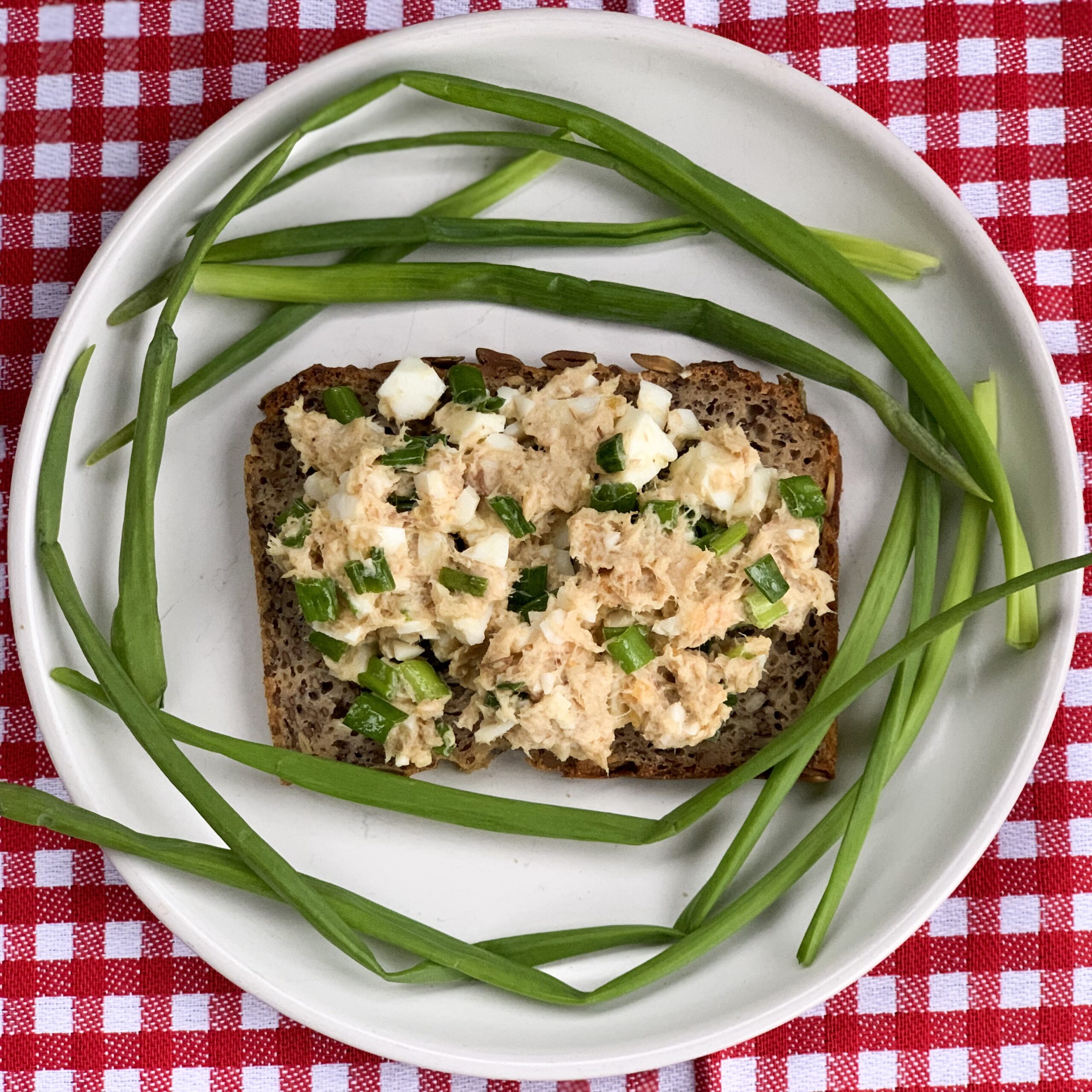 Read more about the article PASTA JAJECZNA Z MAKRELĄ