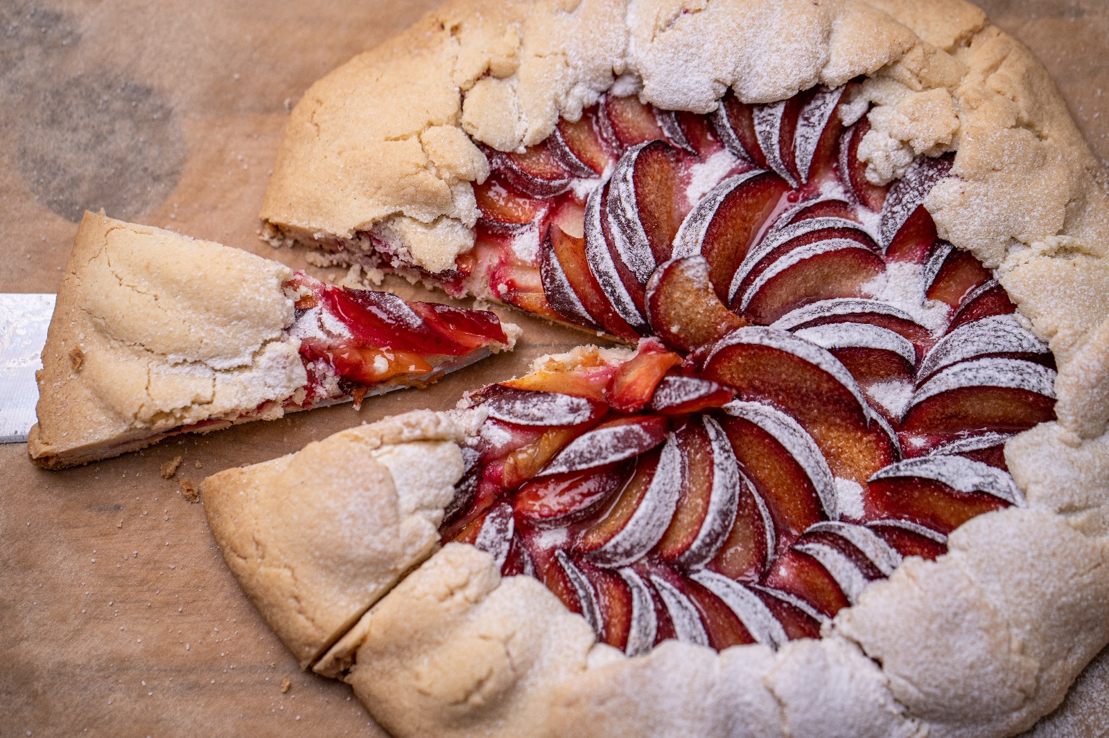 Read more about the article GALETTE ZE ŚLIWKAMI